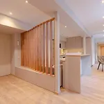Colorful Apartments L